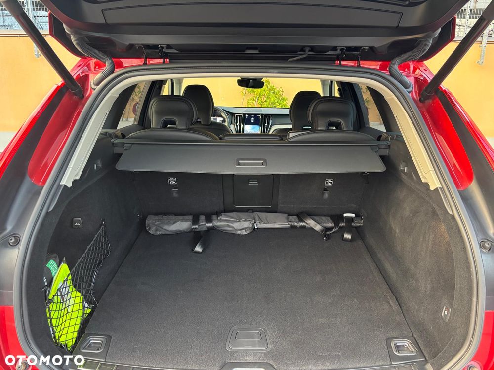 Volvo XC 60 T6 AWD Recharge Geartronic Inscription - 13
