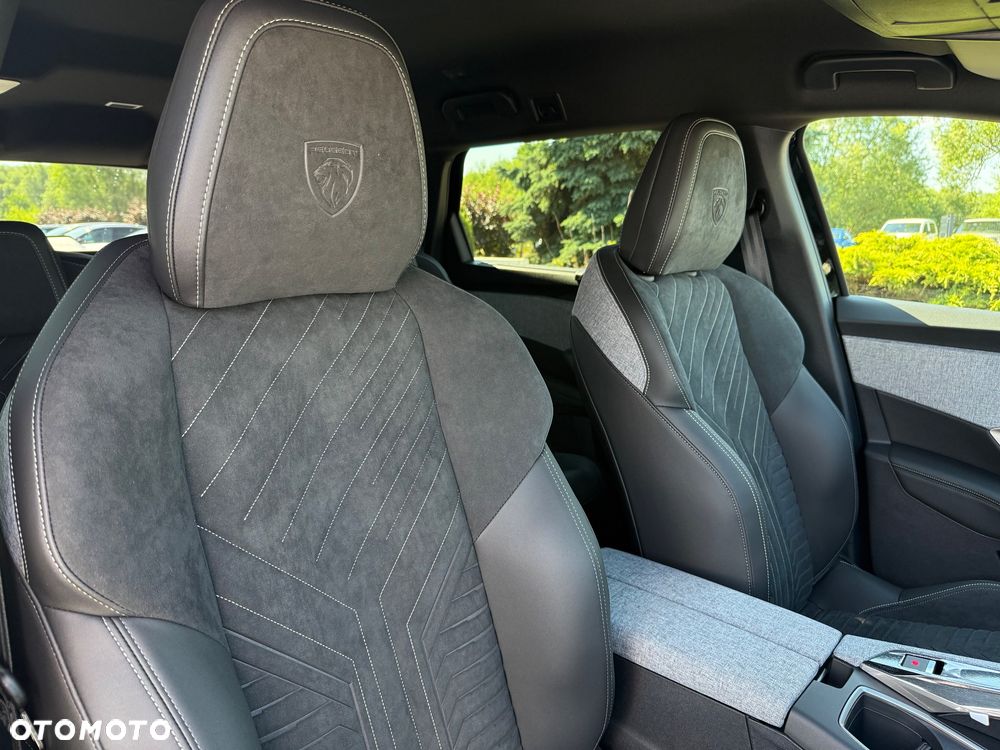 Peugeot 5008 1.2 PureTech mHEV GT Exclusive S&S e-DCS6 - 22