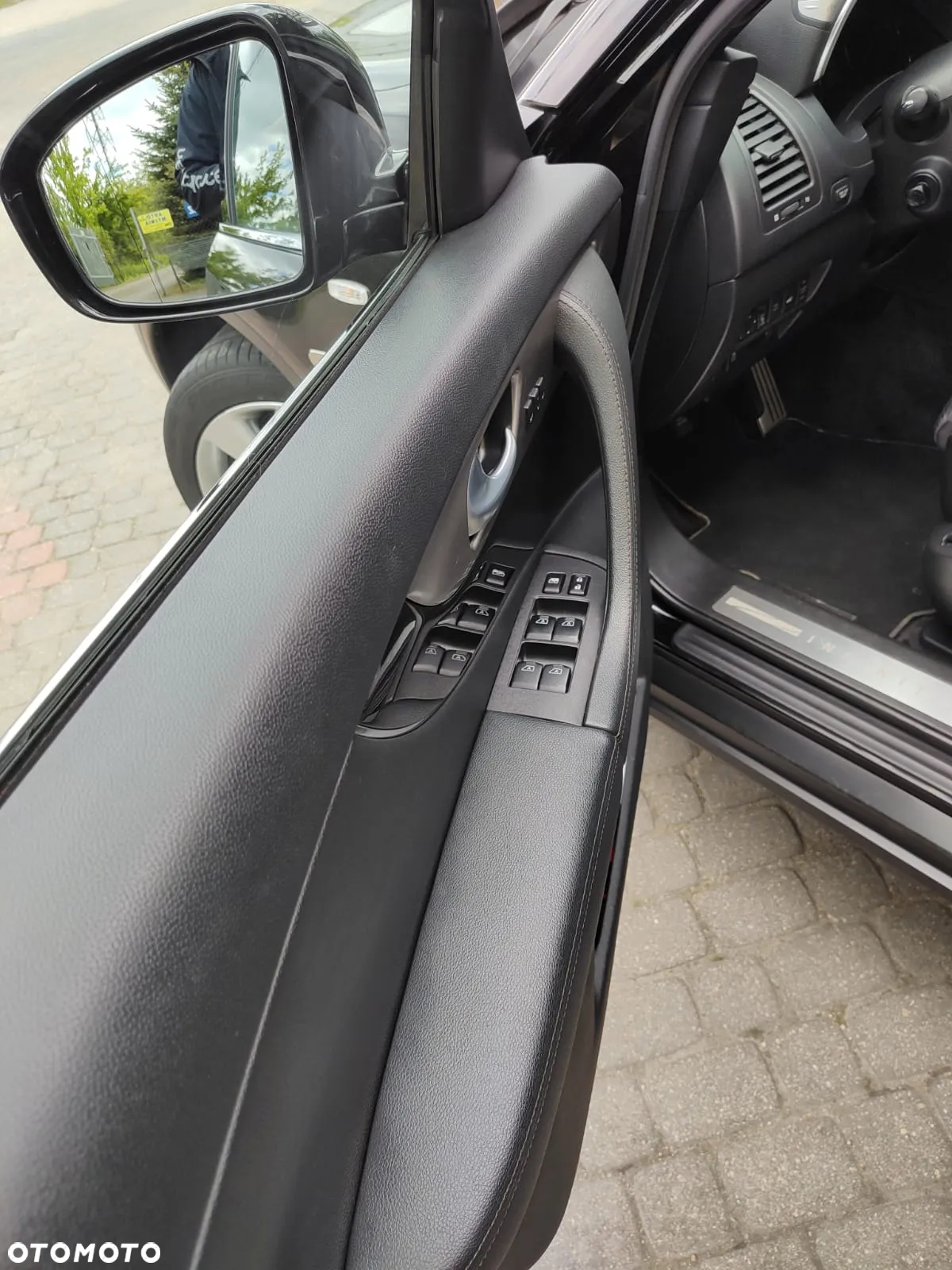 Infiniti QX70 3.0d S - 11