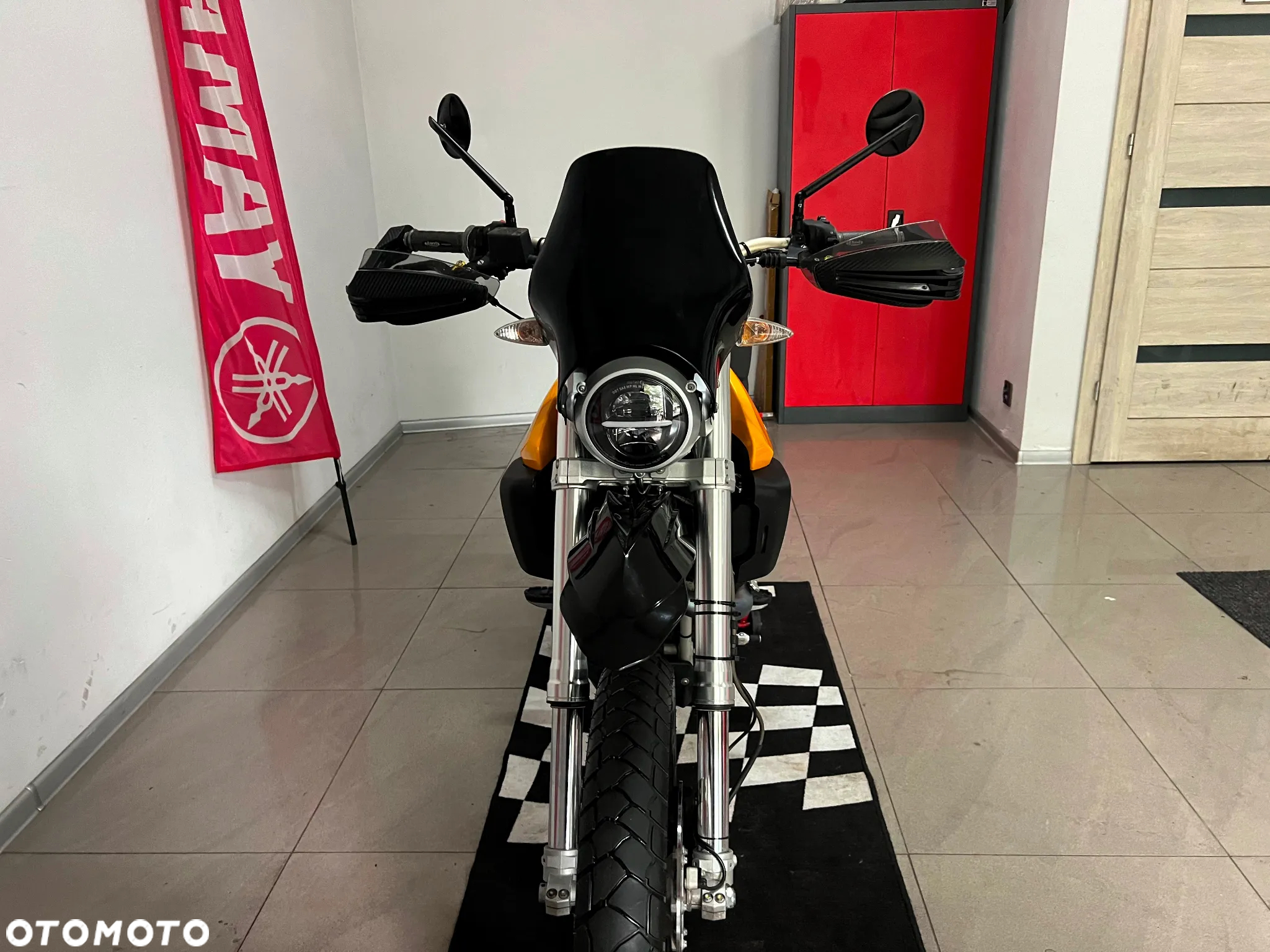 BMW G - 23