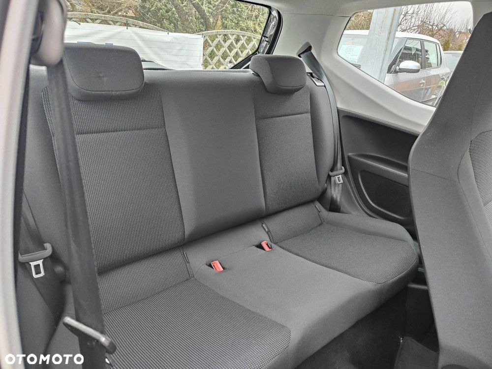 Volkswagen up! Standard - 22