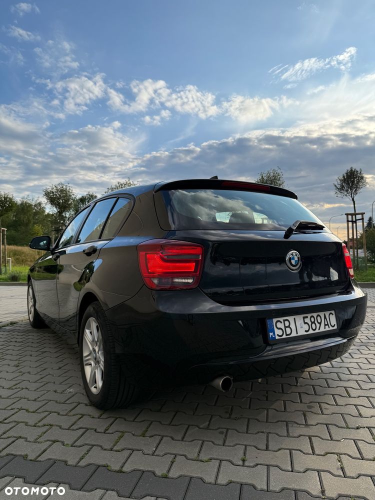 BMW Seria 1 116i - 5
