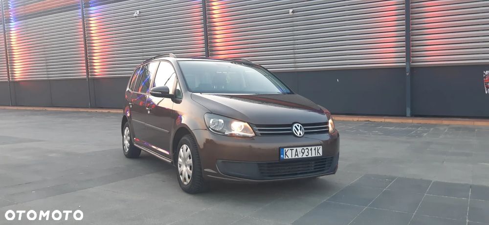 Volkswagen Touran - 1
