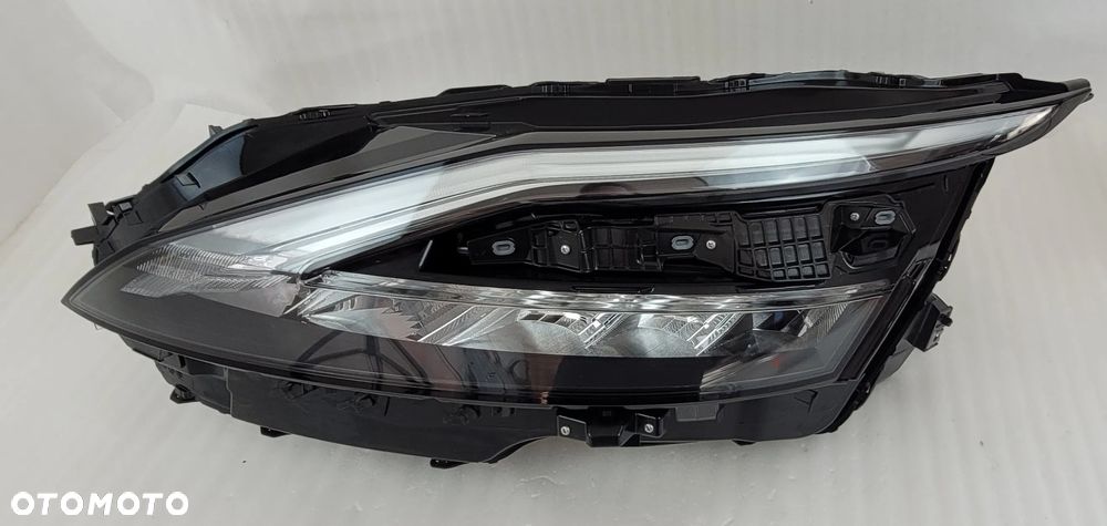 LAMPA LEWA PRZÓD NISSAN QASHQAI III J12 2021- KOITO 100-8D02F 26060-6HN2C - 1
