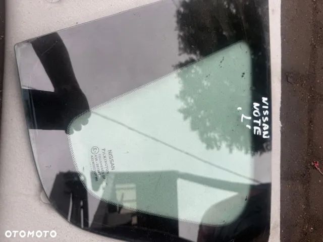 SZYBA KAROSERYJNA PRAWA NISSAN NOTE HB 09-13 1.4 - 2
