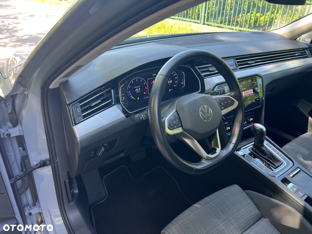 Volkswagen Passat Variant 1.5 TSI EVO Business DSG - 12