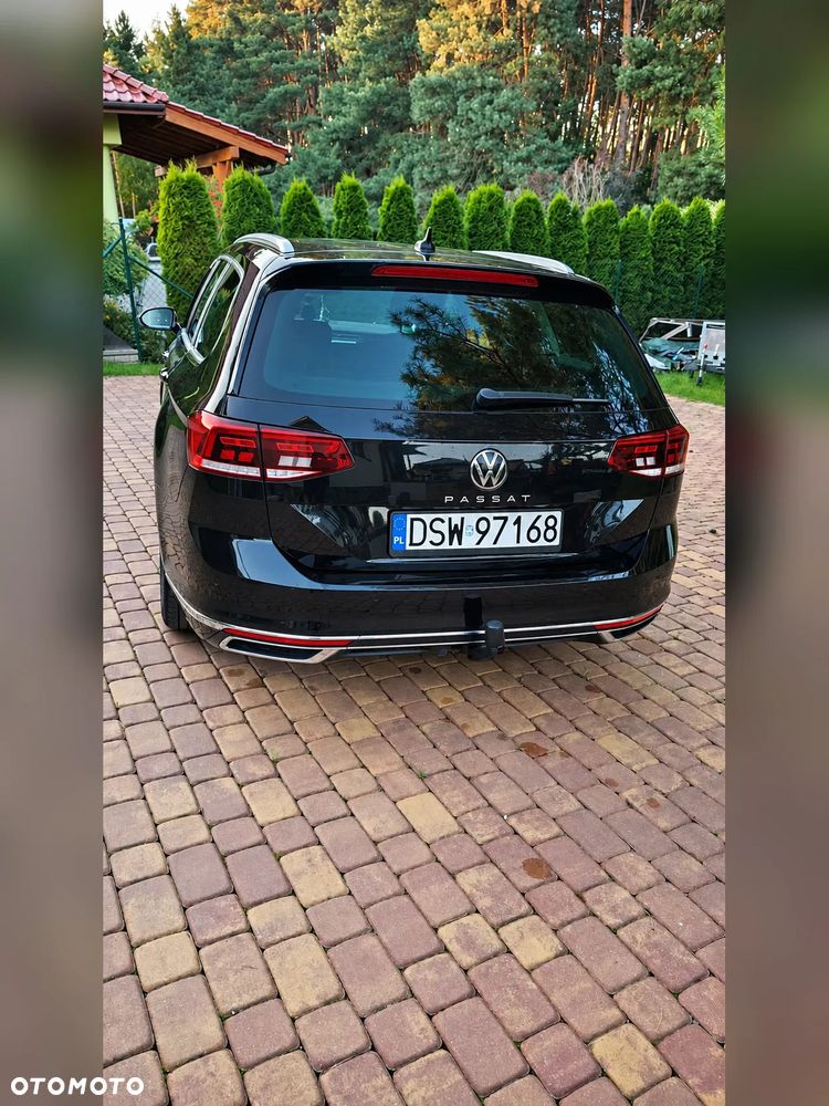 Volkswagen Passat 2.0 TDI Elegance DSG - 9