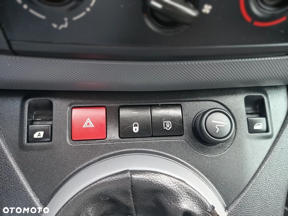 Peugeot Partner 1.6 Hdi 90 kM manual, 2012 rok WEBASTO paka jak NOWA Stan bardzo dobry!! NISKIE SPALANIE- BEZWYPADKOWY! - 34