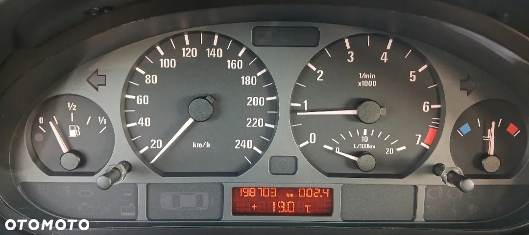 BMW Seria 3 316i - 8