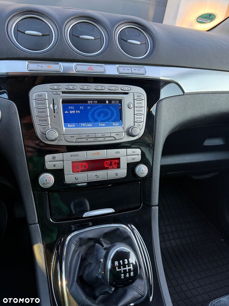 Ford S-Max 2.0 TDCi DPF Titanium - 18