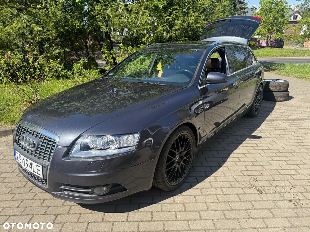 Audi A6 Avant 4.2 quattro tiptronic - 14