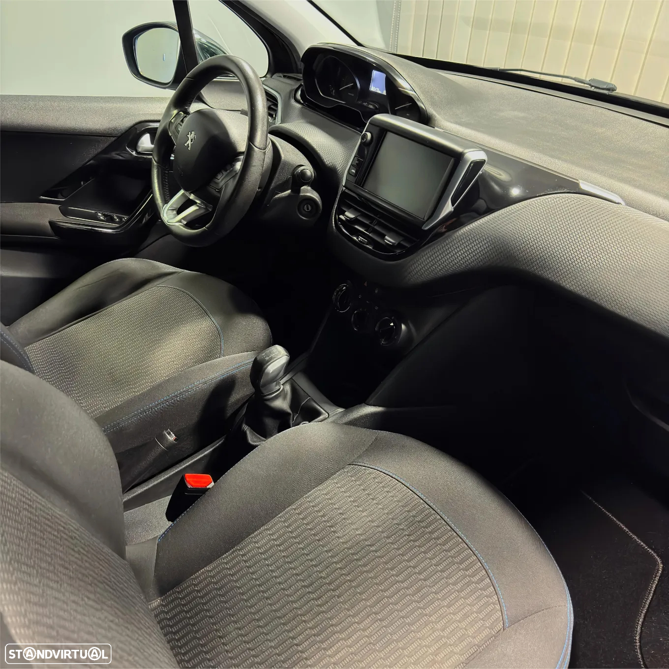 Peugeot 208 1.2 PureTech Style - 7