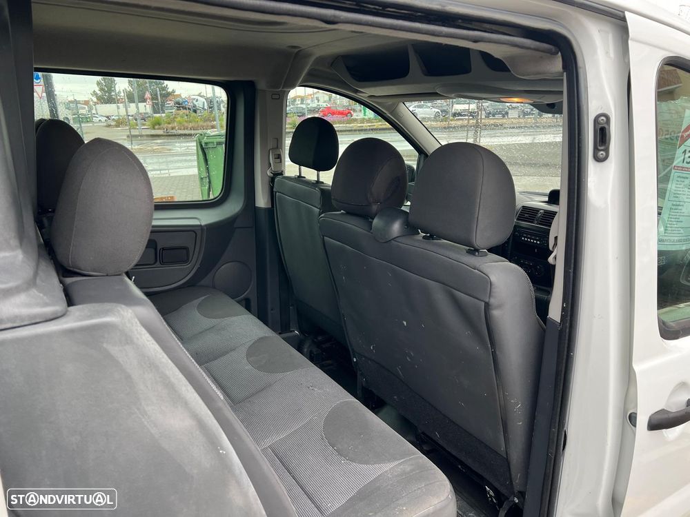 Fiat Scudo 2.0 JTD / 6 Lugares - 19