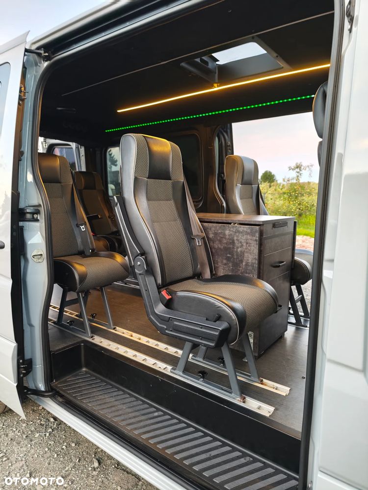 Mercedes-Benz Sprinter - 22