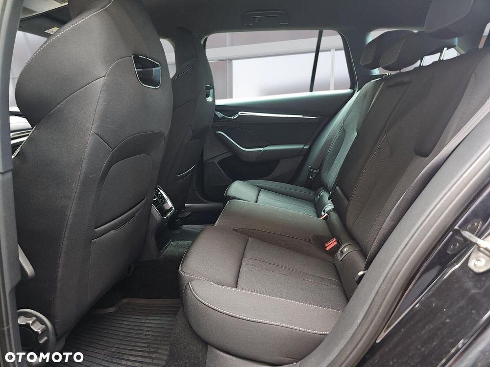 Skoda Octavia 2.0 TDI Style DSG - 10