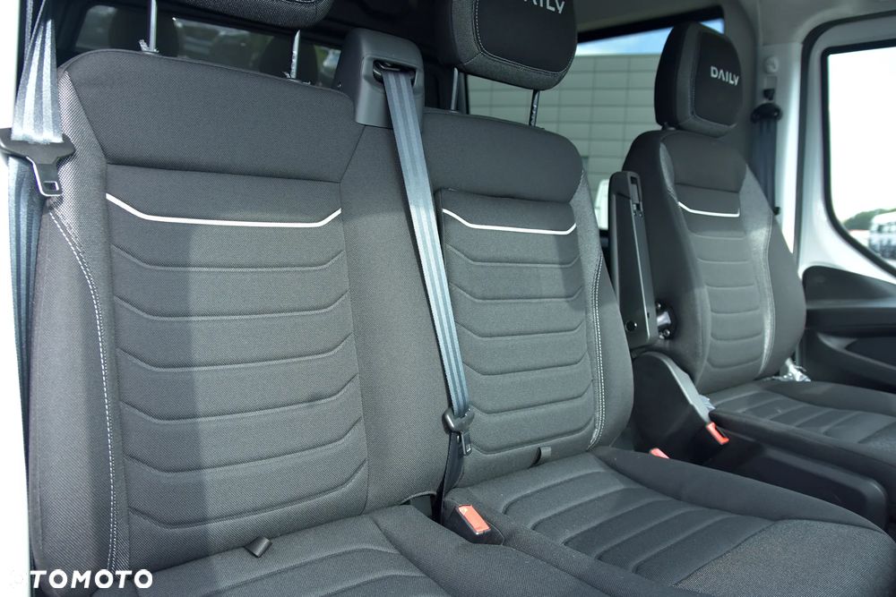 Iveco Daily 35S18 180km zabudowa brygadowa 7osobowy MOBILCAR - 22