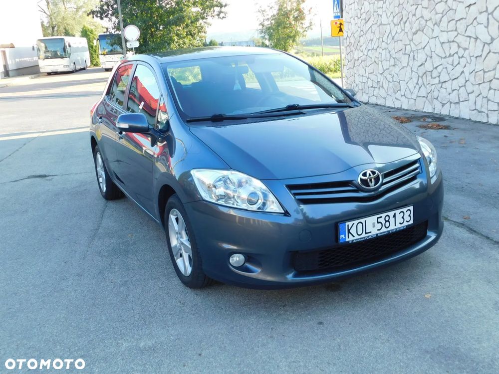 Toyota Auris 1.6 Executive - 3