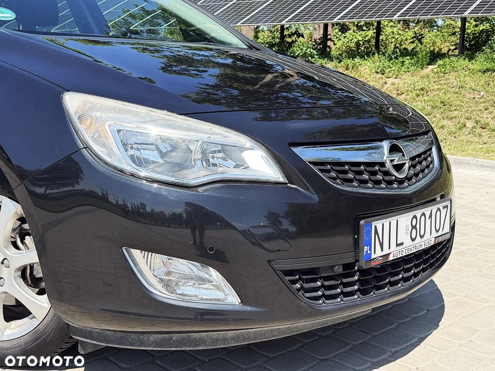 Opel Astra 1.4 Turbo 150 Jahre - 26