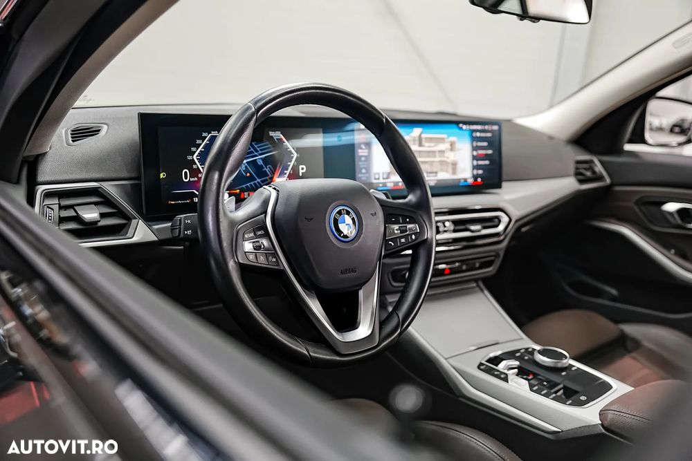 BMW Seria 3 320e Aut. Sport Line - 8