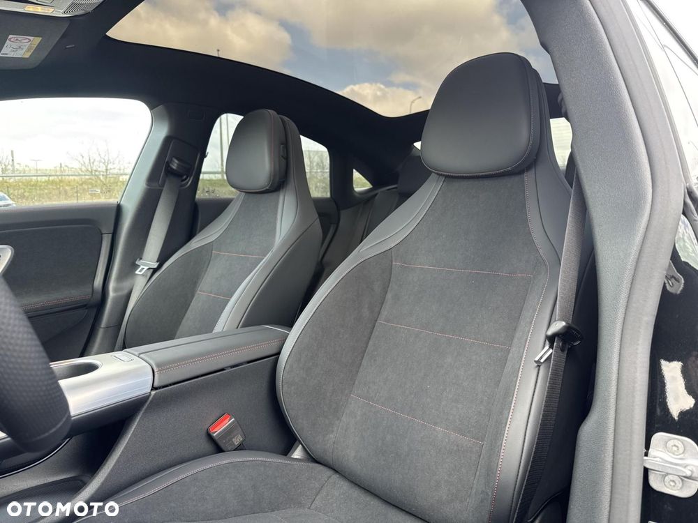 Mercedes-Benz CLA 200 mHEV 4-Matic 8G-DCT - 10