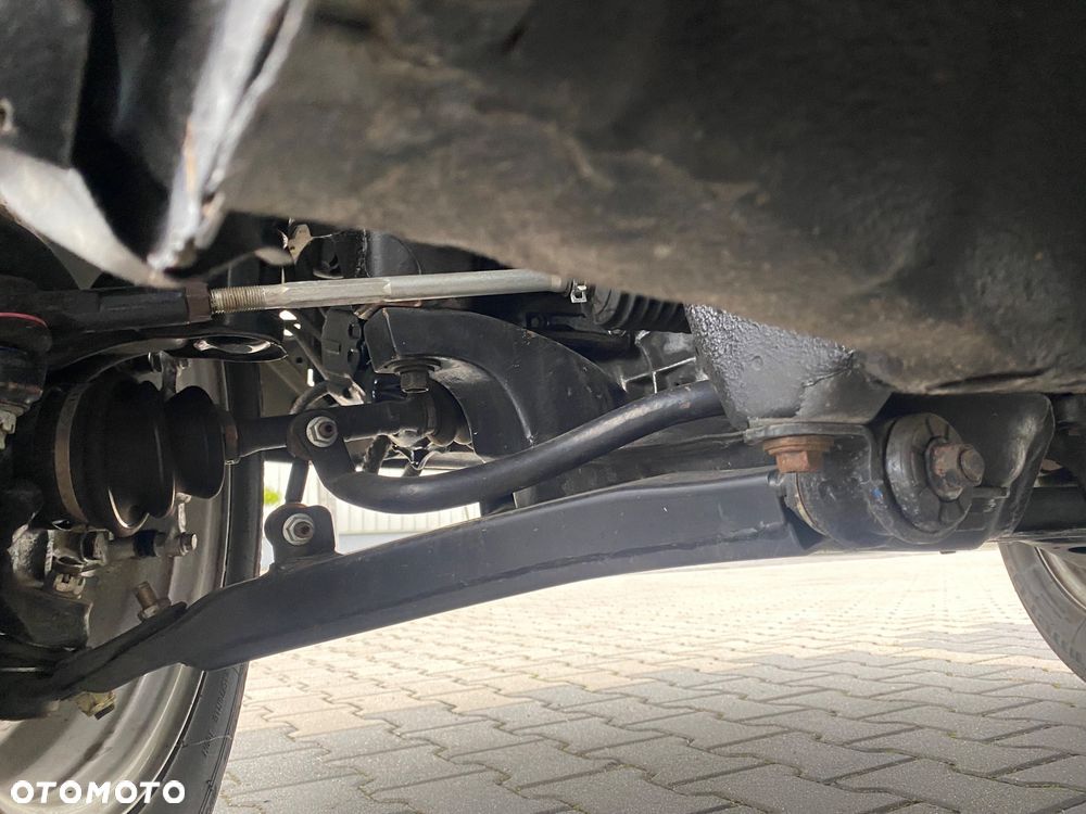 Toyota RAV4 - 6