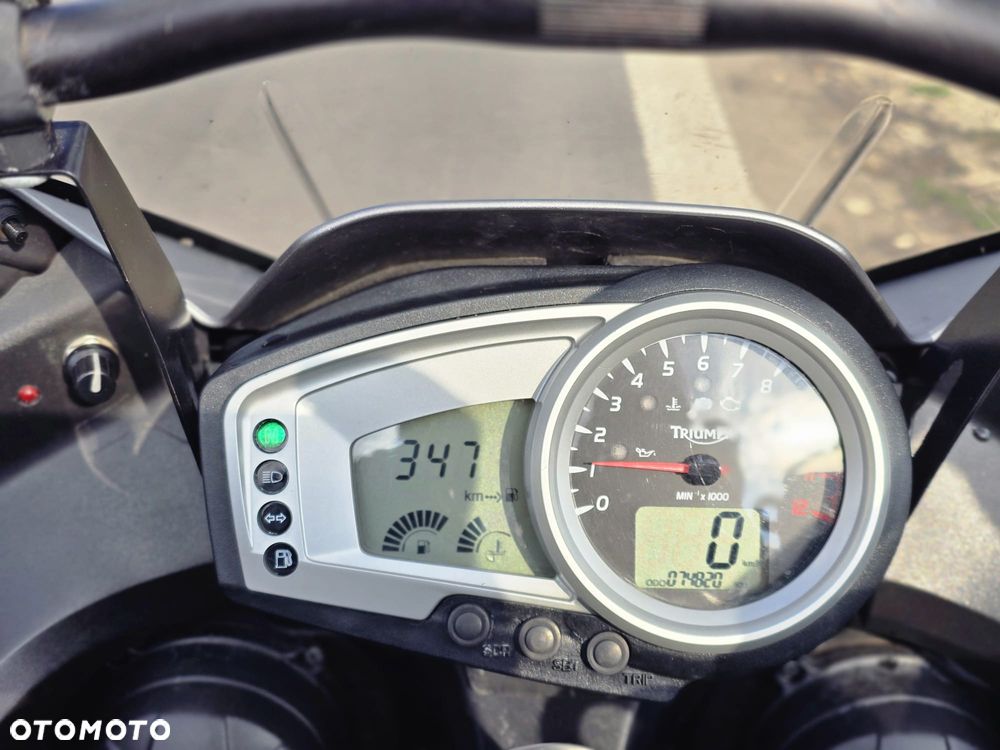 Triumph Tiger - 9