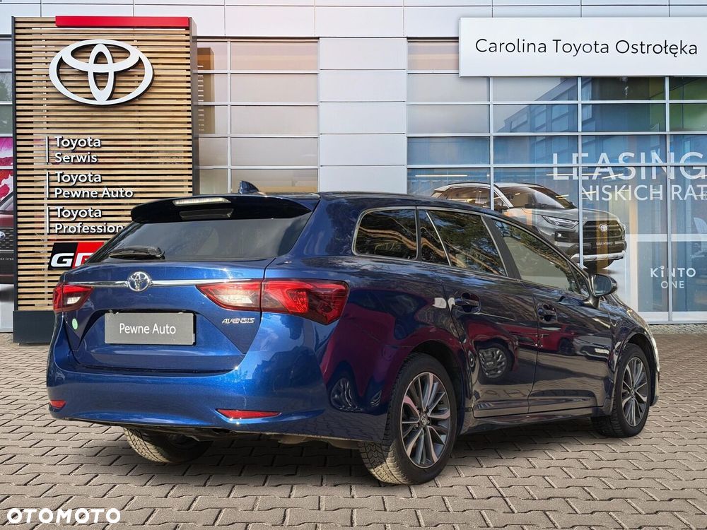 Toyota Avensis 2.0 D-4D Premium - 9