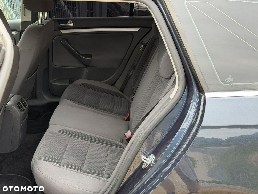 Volkswagen Golf - 14