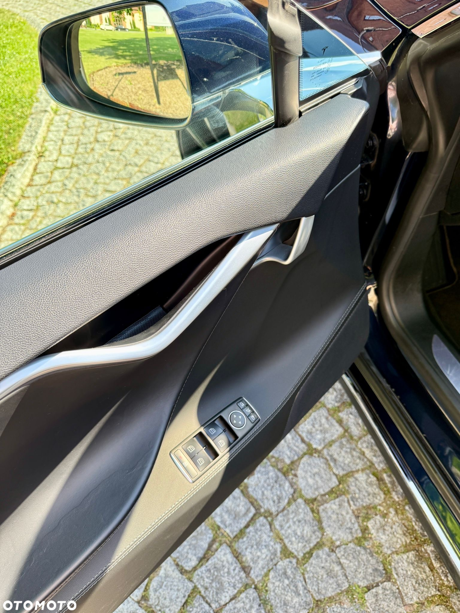 Tesla Model S Performance - 22