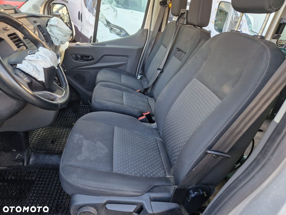 Ford Transit - 12