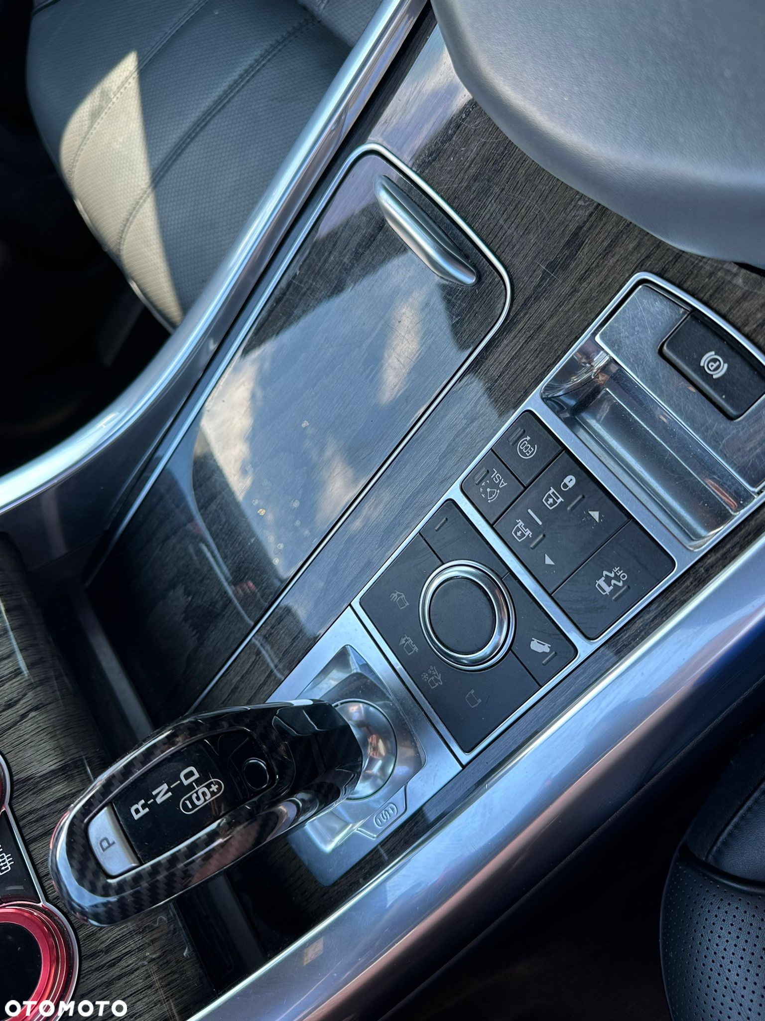 Land Rover Range Rover Sport S 3.0 SD V6 HSE Dynamic - 24