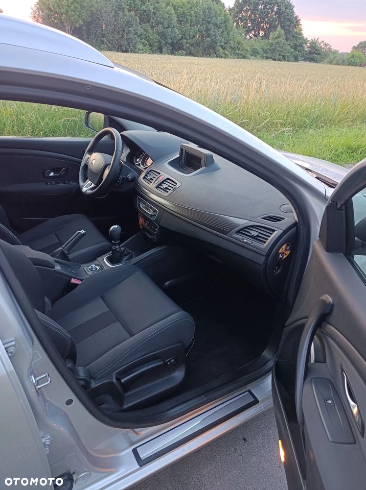 Renault Megane TCe 130 Dynamique - 10