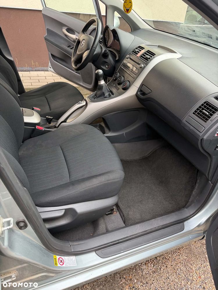 Toyota Auris 1.6 VVT-i Luna - 8