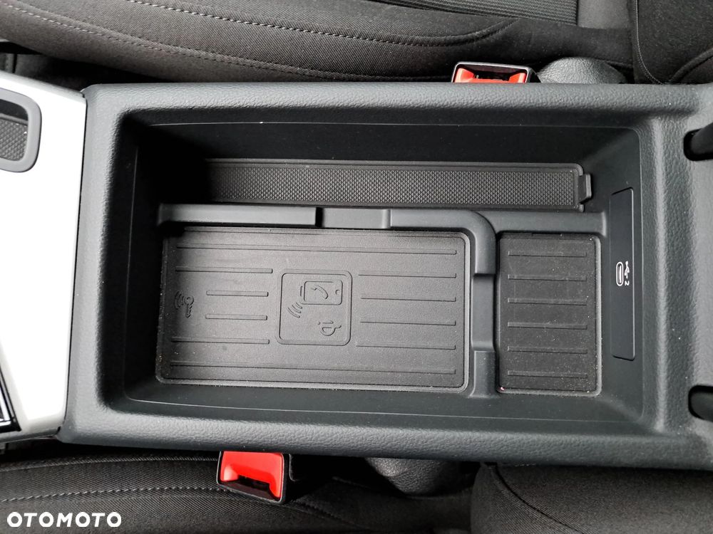 Audi A4 Limousine 35 TFSI S tronic - 30