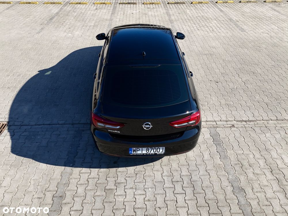 Opel Insignia - 1