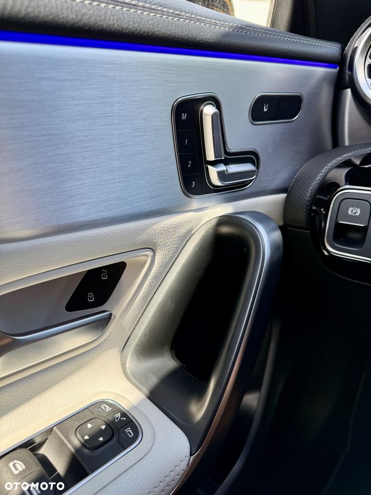 Mercedes-Benz CLA 250 4-Matic AMG Line 7G-DCT - 25
