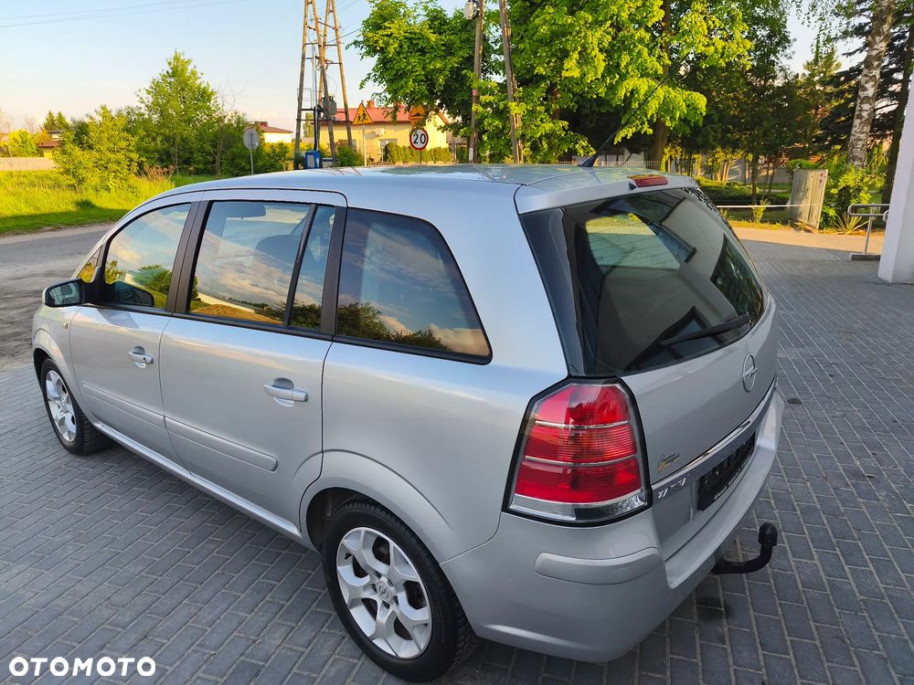 Opel Zafira 1.9 CDTI Enjoy - 19