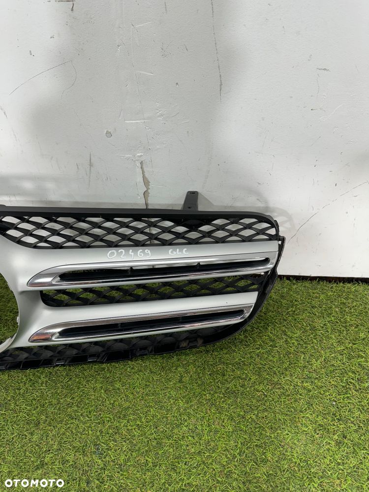 Grill Atrapa Mercedes GLC W253 - 2