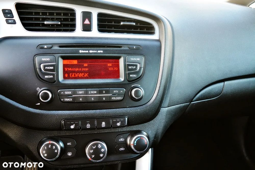 Kia Ceed 1.4 CVVT Attract - 20