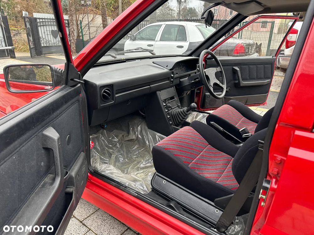 Polonez Caro - 16