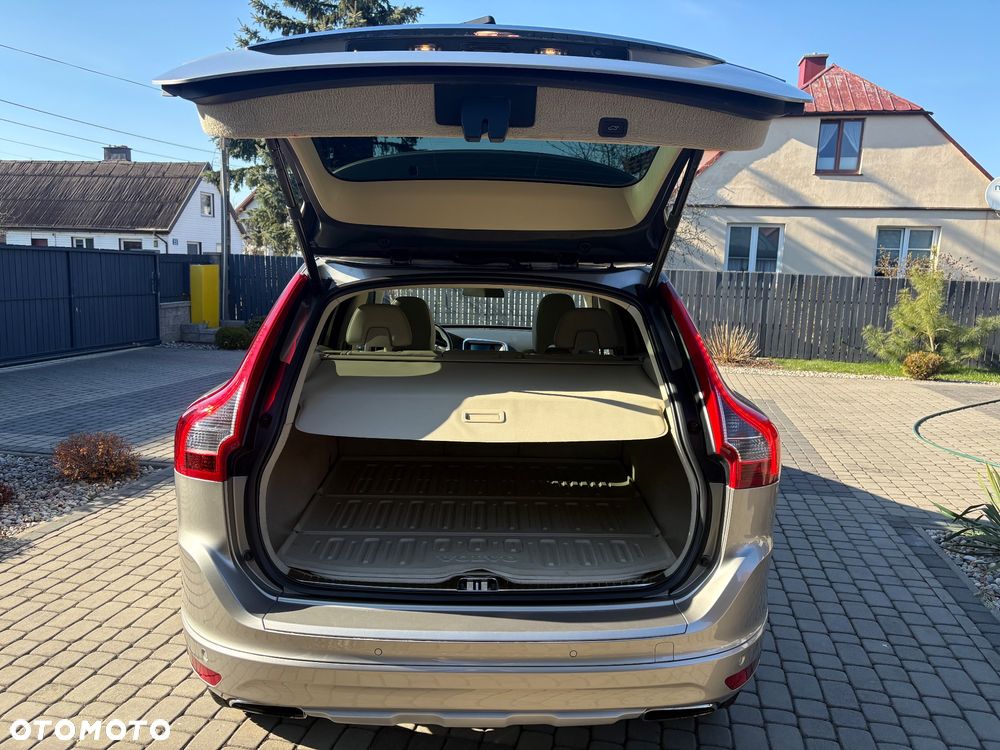 Volvo XC 60 - 6