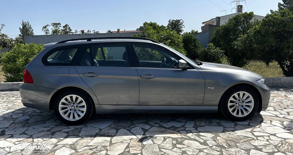 BMW 318 d Navigation - 10