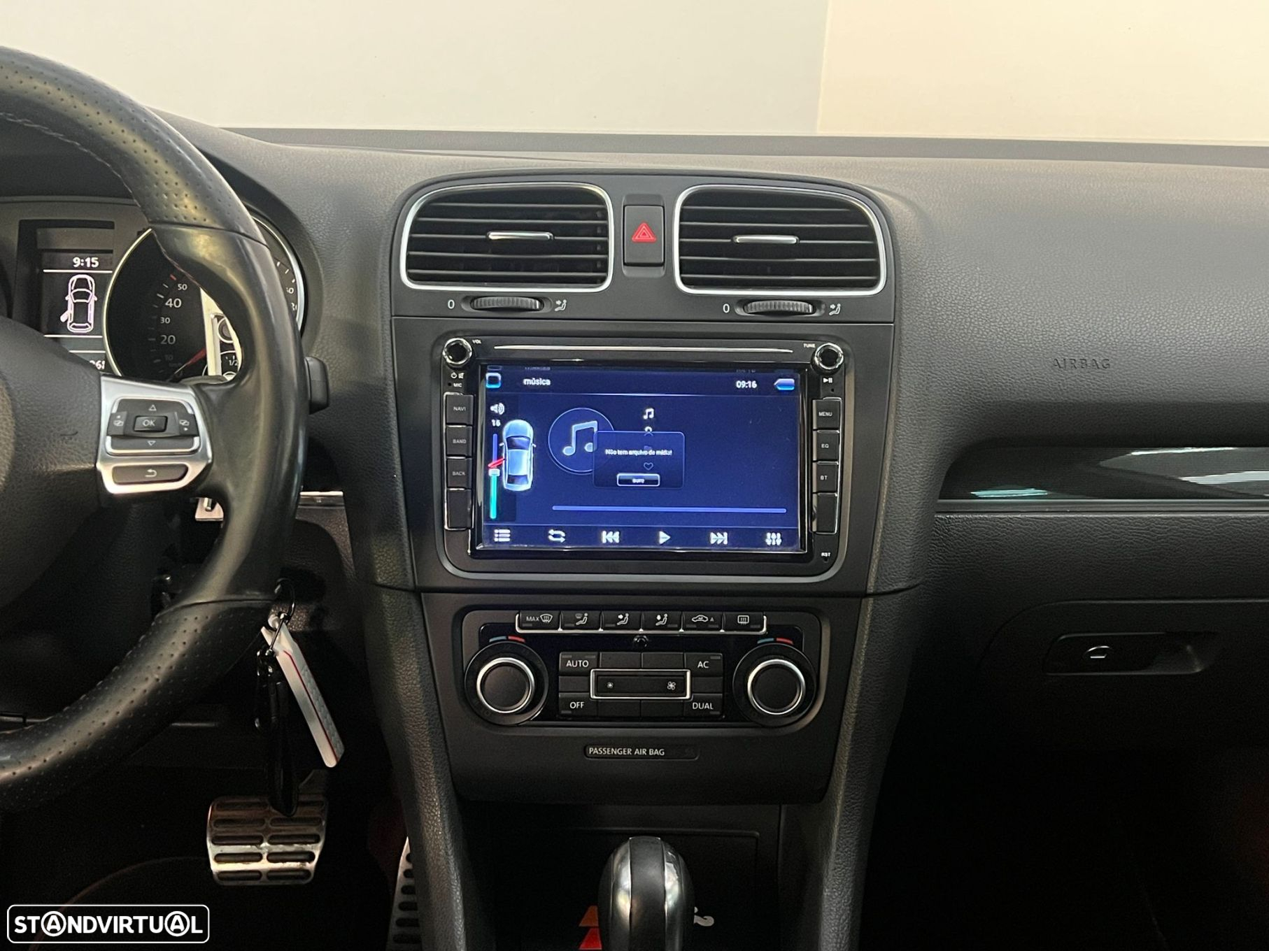 VW Golf 2.0 TSi GTI DSG - 32