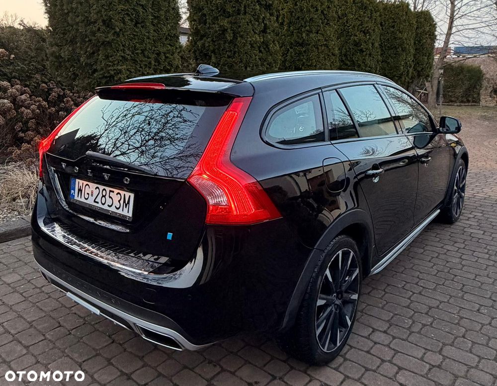 Volvo V60 Cross Country D4 AWD Geartronic Pro - 3
