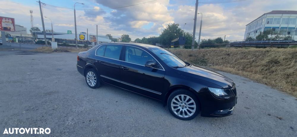 SKODA Superb 2014 — imagine 11