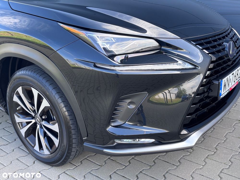 Lexus NX 300h F Impression AWD - 14