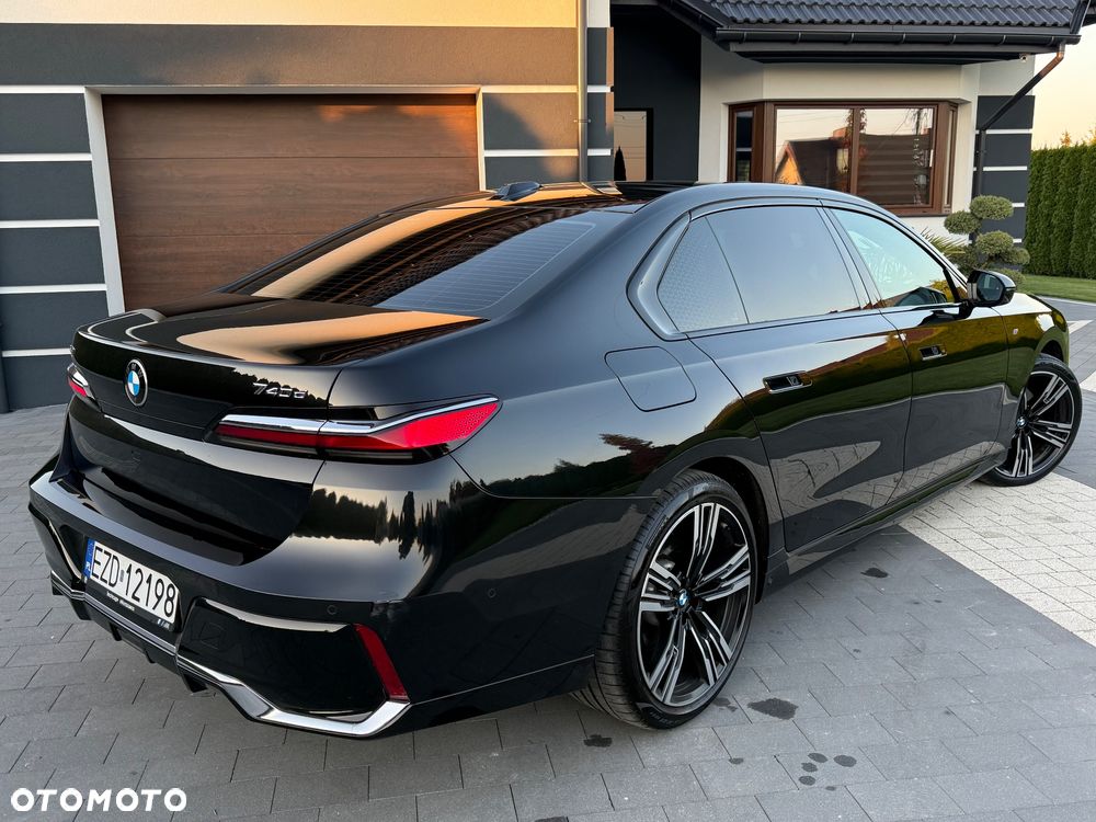 BMW Seria 7 730d xDrive sport - 27