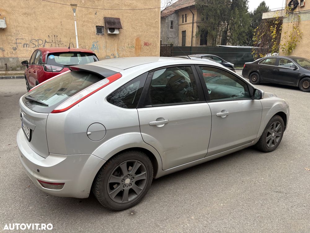 Ford Focus 1.6 16V Aut. Titanium - 7