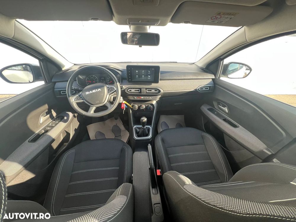 Dacia Sandero TCe 90 MT5 Expression - 9