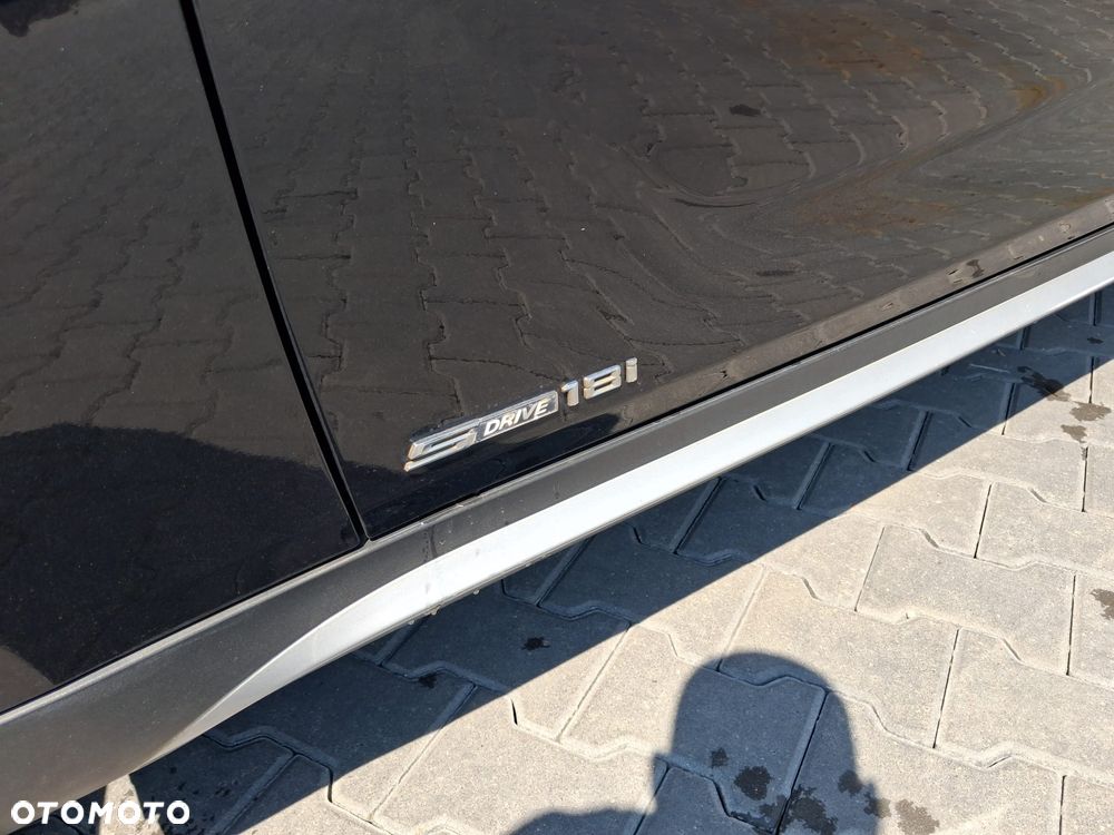 BMW X1 sDrive18i Sport Line - 22